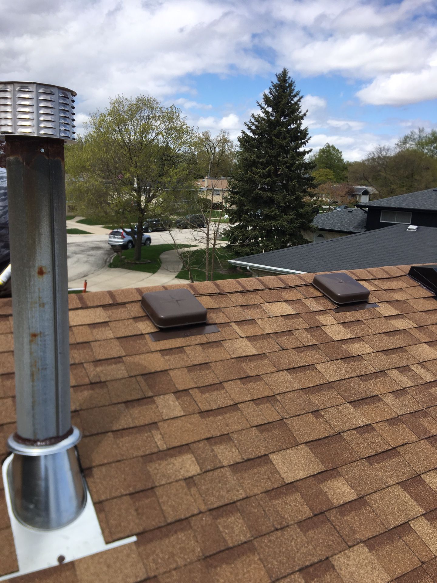 Roofer , roofing , roof, necesita rooferos