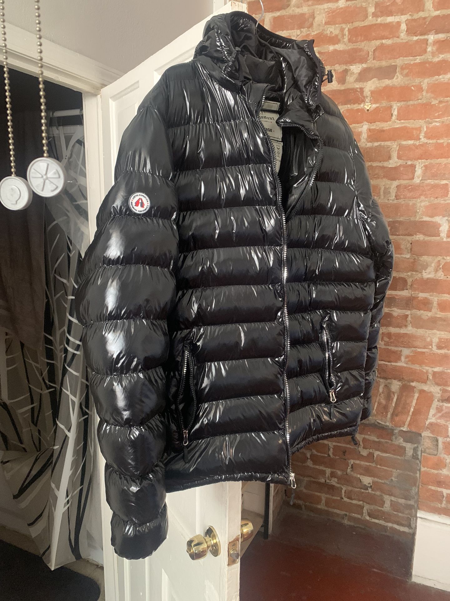 Black Men’s Puffer Jacket