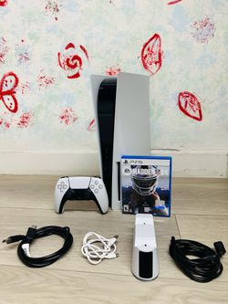 Sony PlayStation 5 - Disc Version 825GB - Bonus 1 Game Madden 23 , Charging Station ( Used )