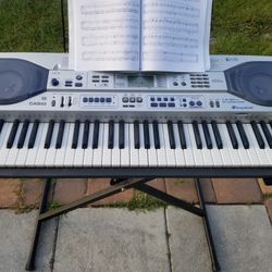 Casio LK90TV Piano Keyboard 