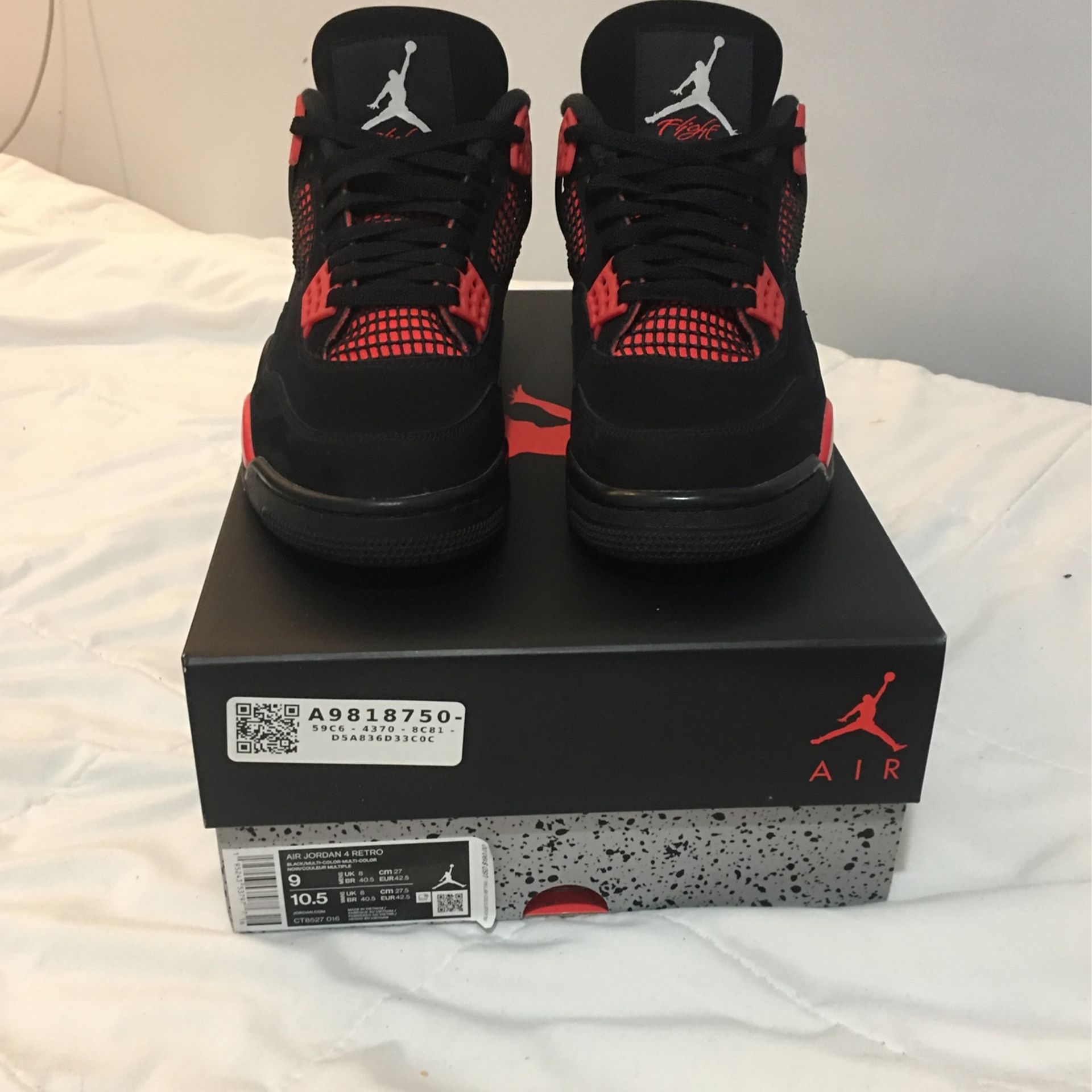 Air Jordan 4 Retro