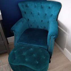 Accent Chair 