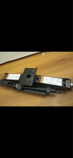 Used Hydraulic Car Jack for Lincoln Town Car & Ford crown Victoria