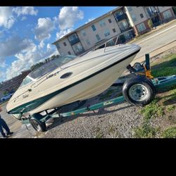 2001 RINKER FESTIVA 212