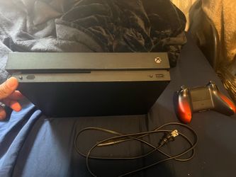 Xbox One X 1TB