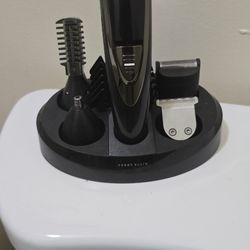 Perry Ellis Cordless All-in-One Grooming Kit