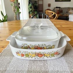 Vintage Pyrex "Spice of Life" Corning ware set of 2, one with lid 