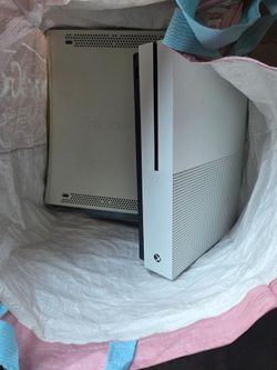 Xbox 360 and Xbox 1
