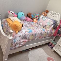 Twin Size Bedframe Without Mattress 