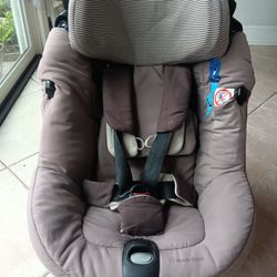 Maxi-Cosi AxissFix 360° Rotating ISOFIX Baby / Child Car seat