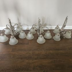 3Light fixtures with lights $100