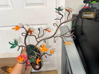 $15- Vintage Wrought Iron Tree Branch Jewelry Organizer Stand