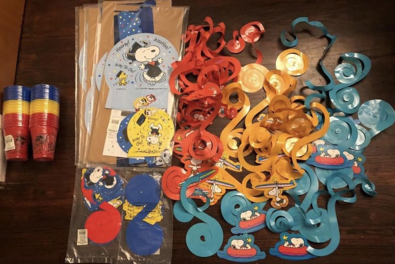 Snoopy Graduation Decorations And Cups
