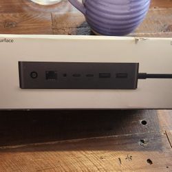 Microsoft Surface Dock 2