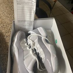 Jordan 11 Low Cement Grey