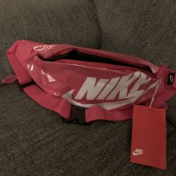 Brand New Nike Fannypack With Adjustable Strap