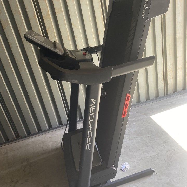 Proform Treadmill w Incline Free Delivery