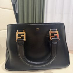 Fendi Way Medium Leather Tote Bag