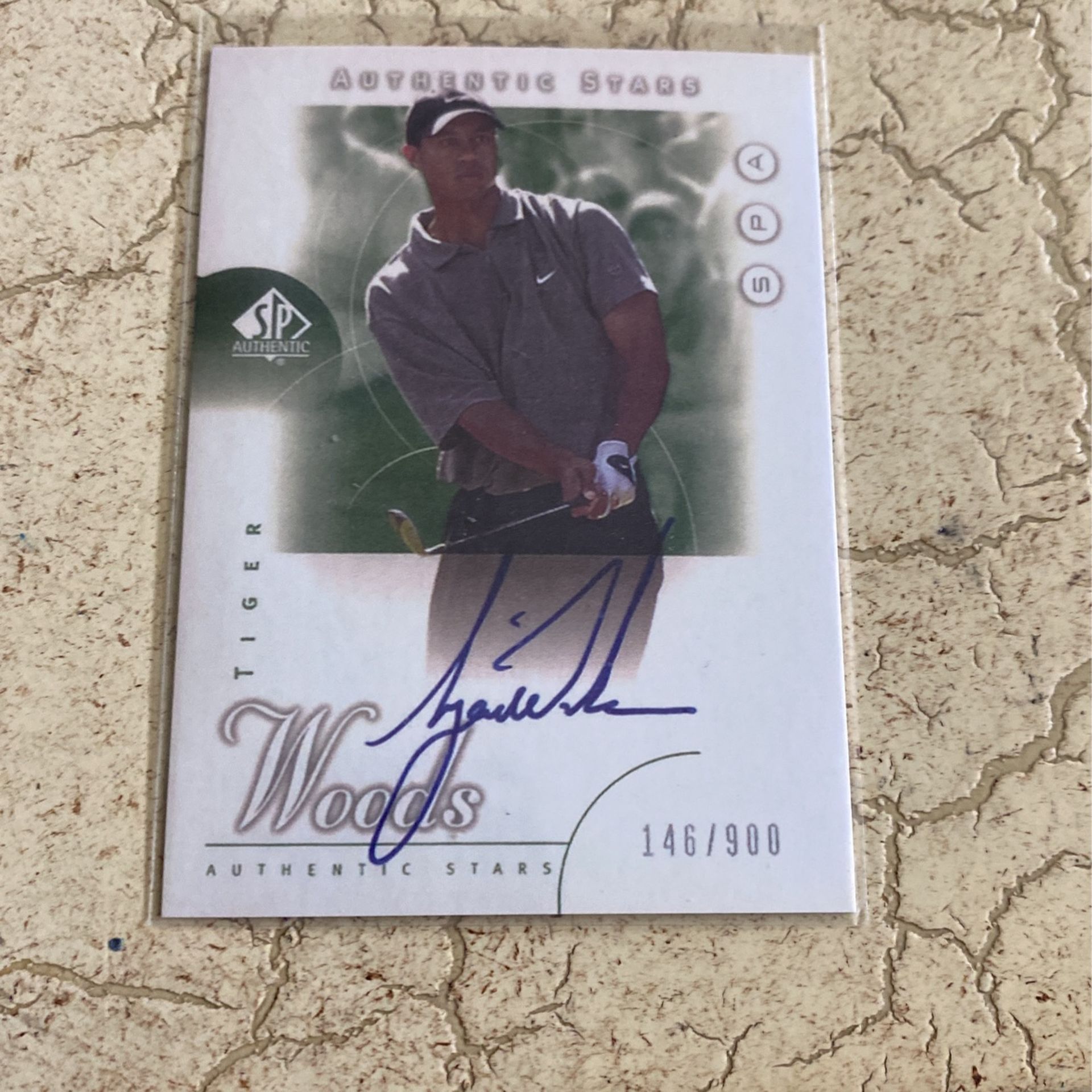 2001 Tiger Woods Autograph Reprint To 900