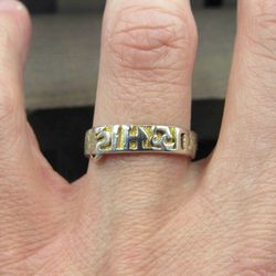 Size 8 Sterling Silver Foreign Language Tarnished Band Ring