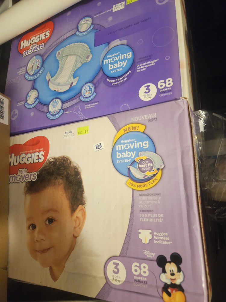 Size 3 Huggies Little Movers