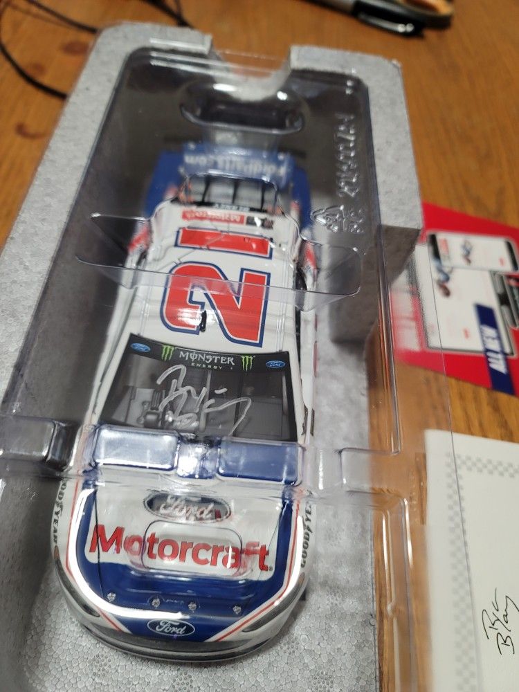 2017 Ryan Blaney Darlignton Autographed