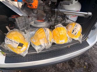 Bullsrd Hard hats