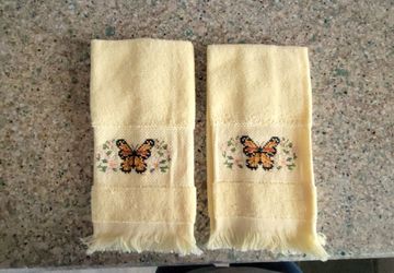 Cross Stitch Hand Towels New