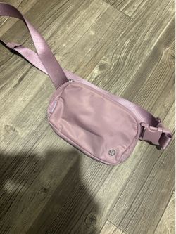 Lululemon bag