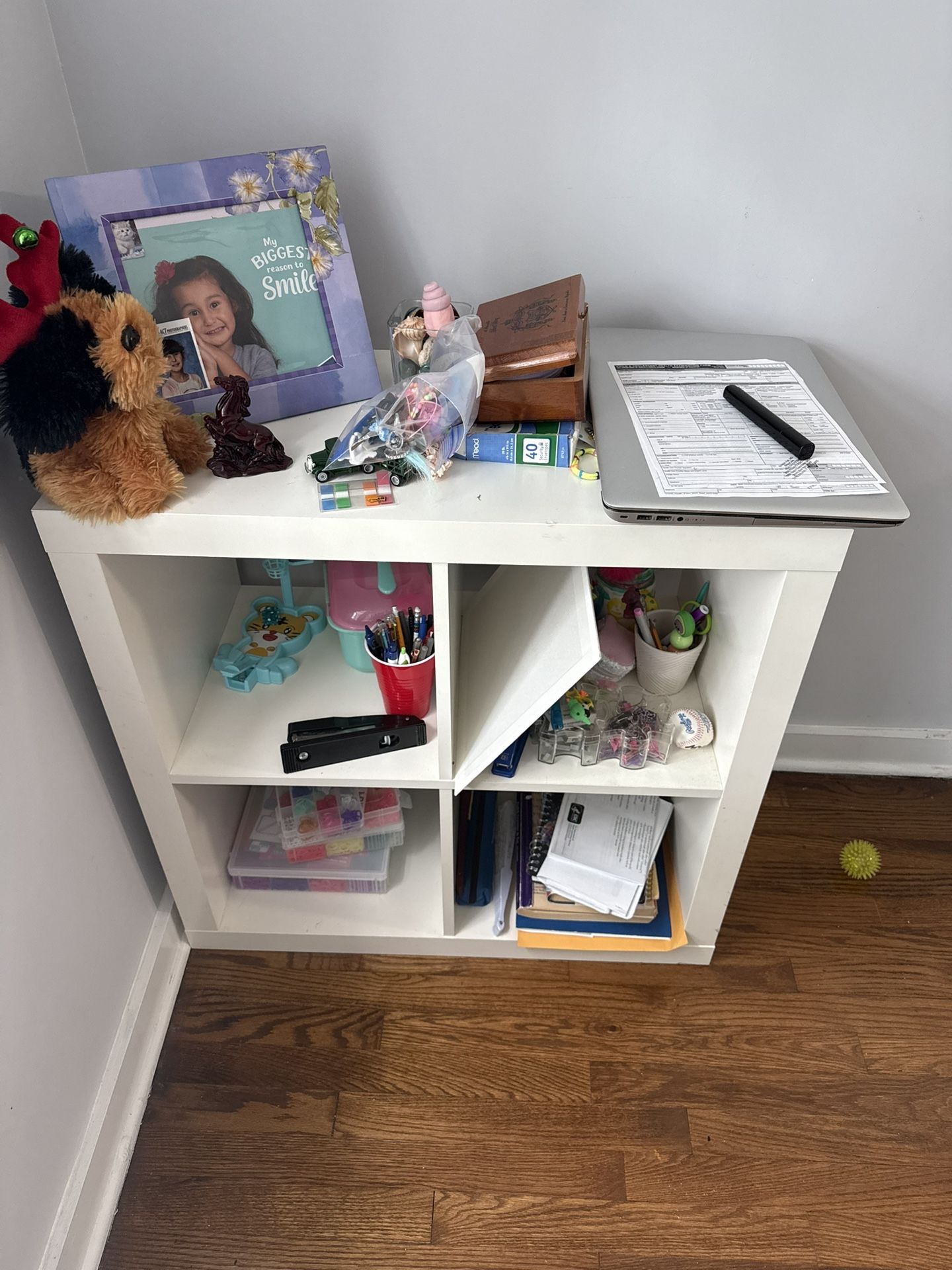 4 Cube Shelf