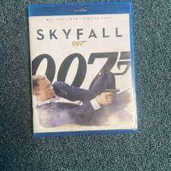 SKYFALL Blue-Ray $5