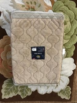 Medium pet crate pad