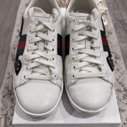 Women’s Gucci Sneakers 
