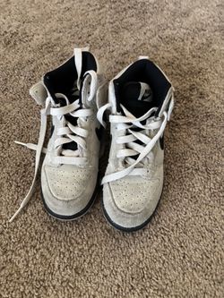 Little boys Jordan's