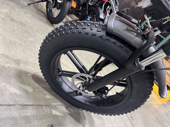 Folding electric scooter