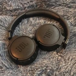 JBL Bluetooth Headphones 