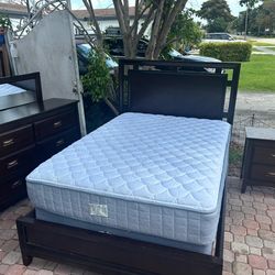 Full bedroom set