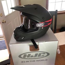 New Helmet Still In Box Great Xmas Gift 