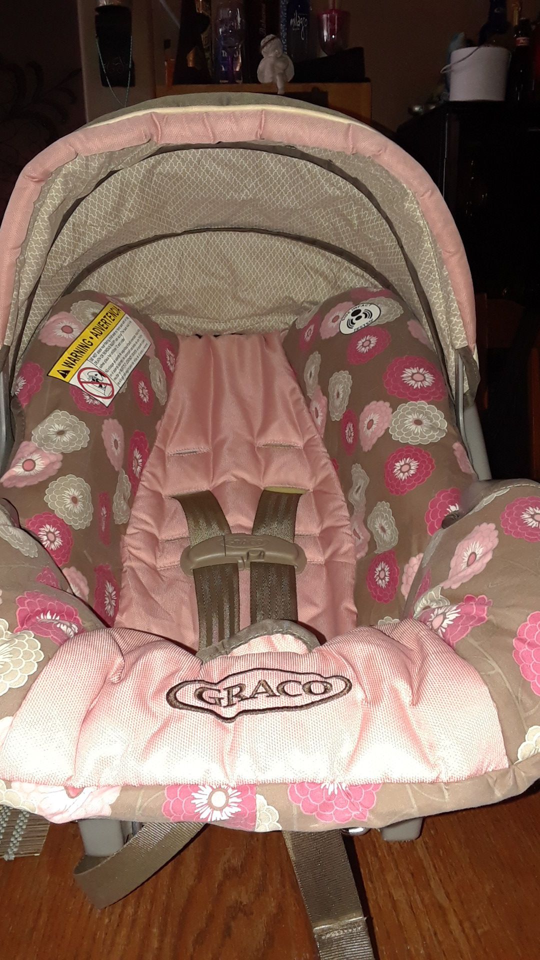 Graco pink infant car seat