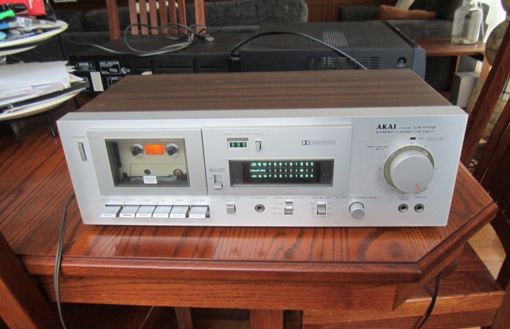 AKAI CS-M02 Stereo Cassette Deck Wood Grain Finish - Great Condition!!