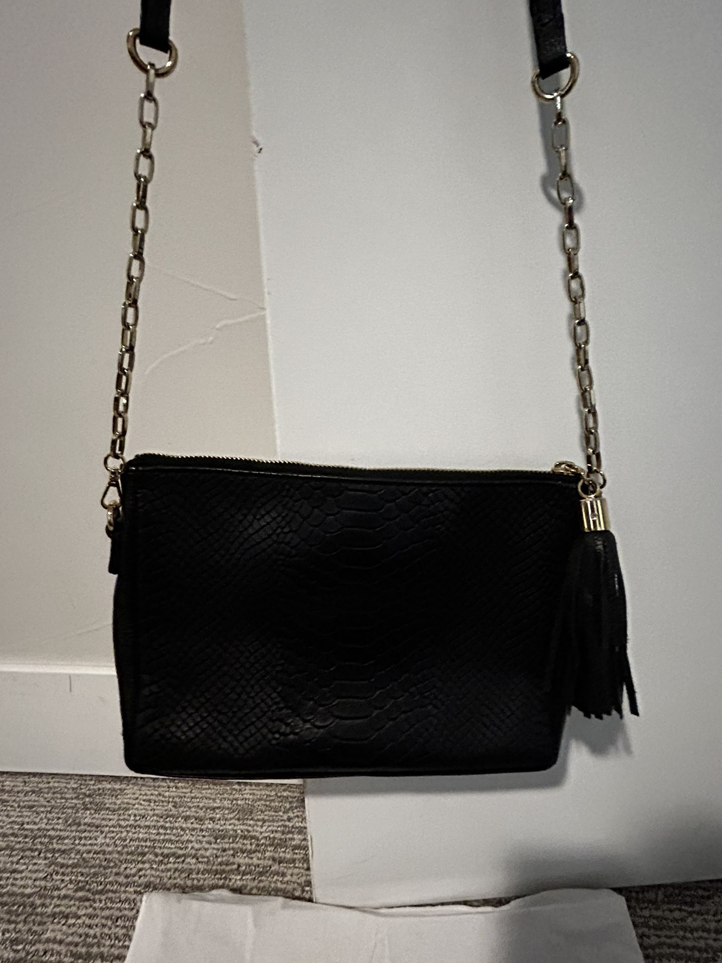 Gigi New York Black purse 