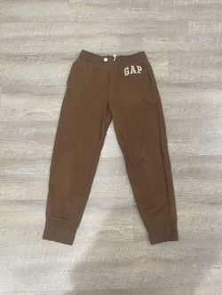 Gap sweats