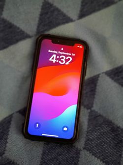 📱 iPhone 11 (64GB) - Steal of a Deal at $180!