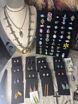 Lots of jewelry I’m selling!