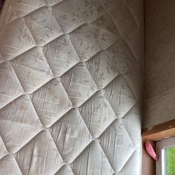 Twin Bed 
