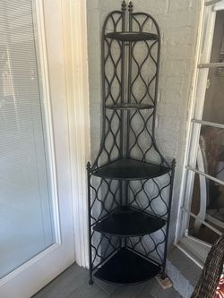Black Metal Corner Bakers Rack