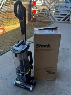 Shark rotator pet vacuum
