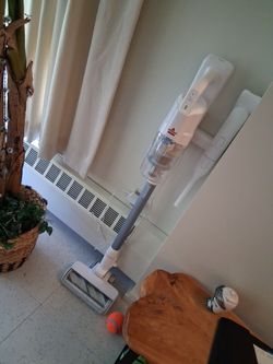 Bissell new used once bought 2 weeks ago all attachments