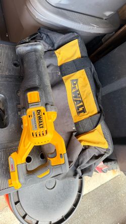 Saw (no battery included )