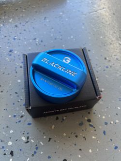 Blackline oil cap BMW F8x Chassis